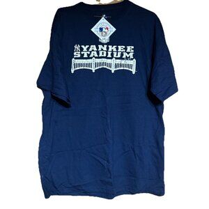 90's New York Yankees Stadium Majestic Blue Large T-Shirt New with Tags